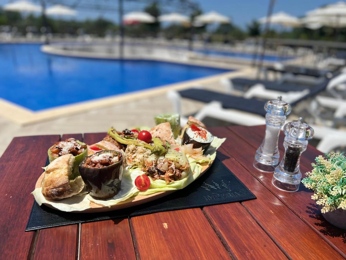Imperial Resort 울친 외부 사진
